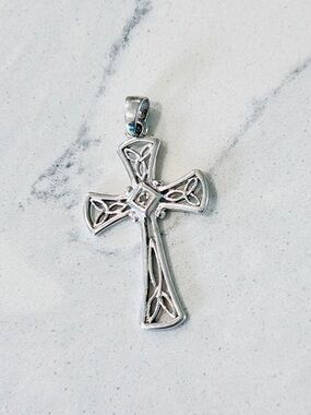 RJ Graziano 925 Sterling Silver Celtic Knot Cross Pendant With Diamond